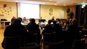 Rege Diskussion nach den Vorträgen